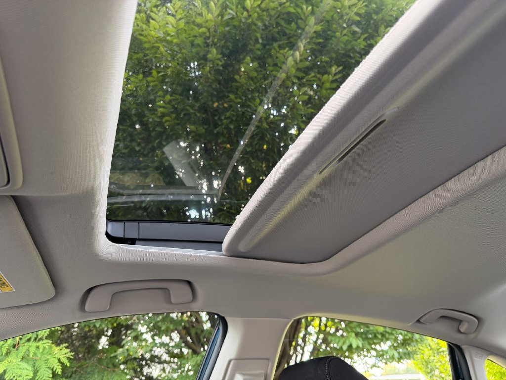 Certified 2024 Honda Accord EX image 28