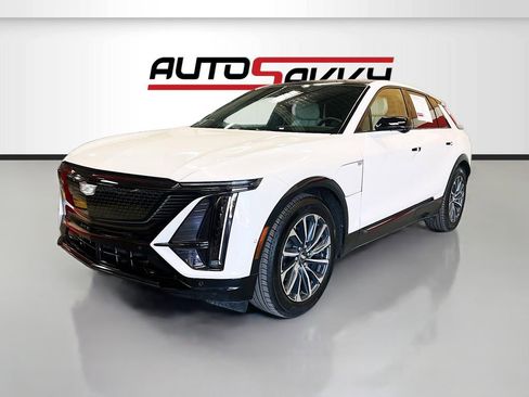 Used 2025 Cadillac Lyriq Sport w/ LPO, Floor Liner Package AWD/4WD image 3