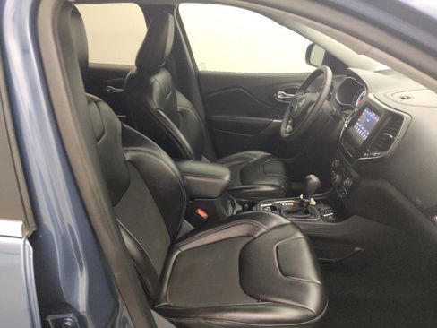 Used 2020 Jeep Cherokee Latitude Plus image 21