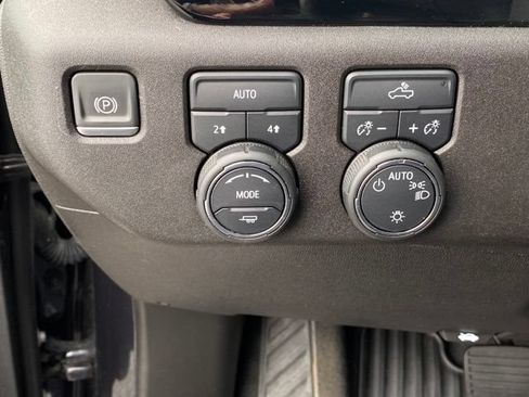 Used 2024 Chevrolet Silverado 1500 LT w/ Convenience Package II AWD/4WD image 22