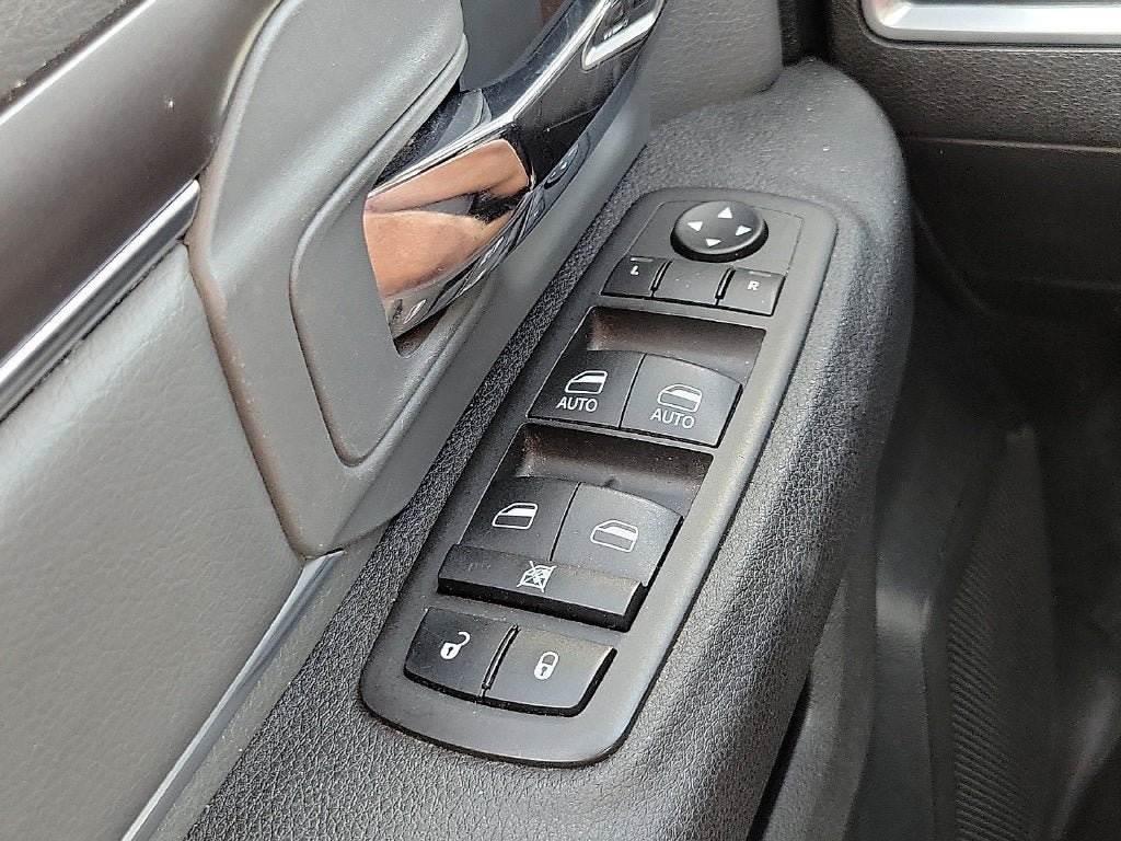 Used 2024 RAM 1500 Classic SLT RWD image 13