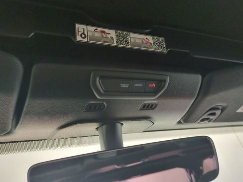 Used 2023 Jeep Wrangler Unlimited Rubicon w/ Cold Weather Group image 22