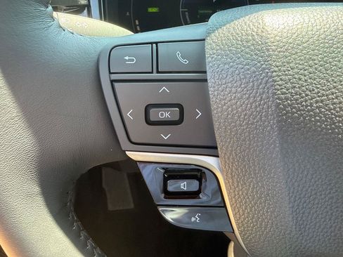 Used 2026 Toyota Camry LE w/ Convenience Package FWD image 15