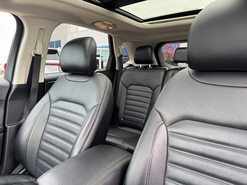 Certified 2017 Ford Edge SEL w/ Equipment Group 201A AWD/4WD image 30