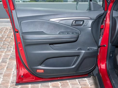 Certified 2023 Honda Passport TrailSport image 11
