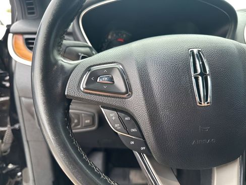 Used 2017 Lincoln MKC Reserve image 29