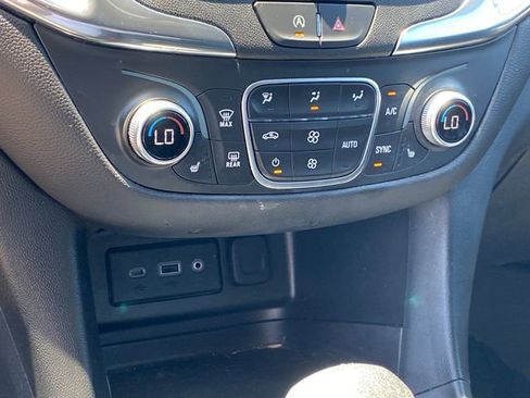Certified 2024 Chevrolet Equinox LT w/ LPO, Floor Liner Package FWD image 12