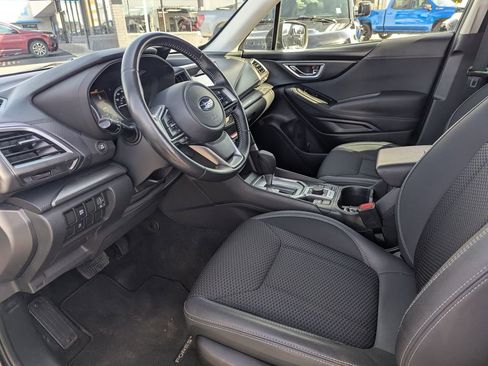 Used 2022 Subaru Forester Premium image 26