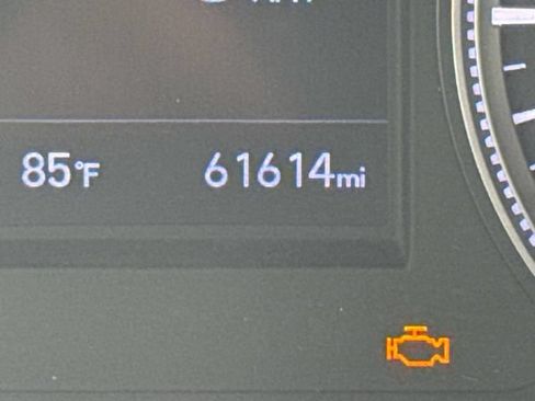 Used 2019 Hyundai Santa Fe SE FWD image 31