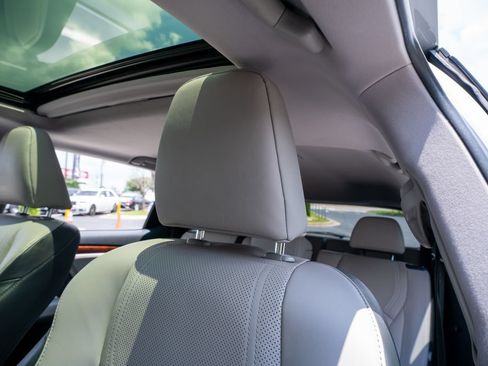 Used 2019 Lexus RX 350L FWD w/ Premium Package image 32
