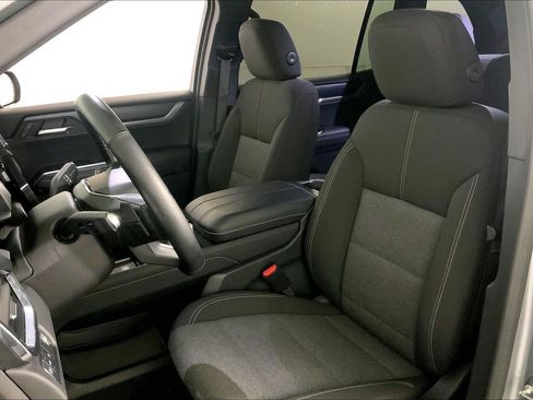 Used 2025 GMC Acadia Elevation FWD image 22