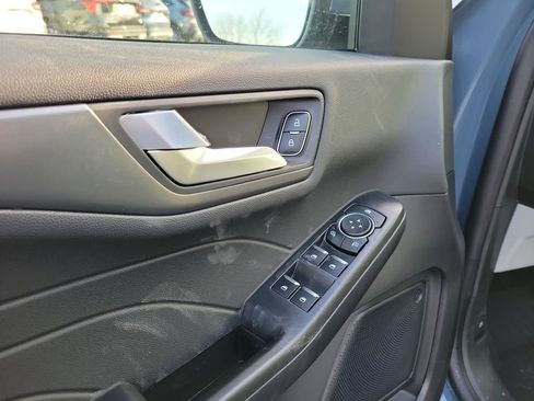 New 2026 Ford Escape SE image 19