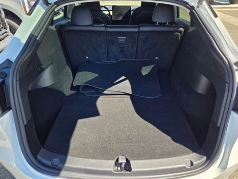 Used 2022 Tesla Model Y Performance image 30