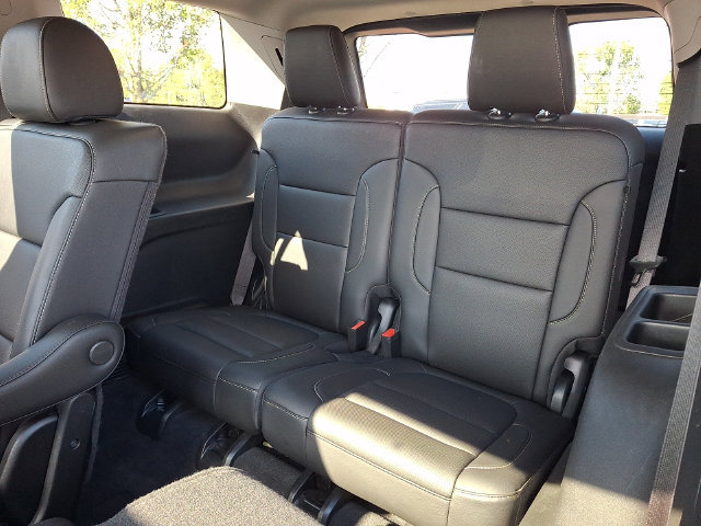 Used 2023 GMC Acadia SLT w/ Technology Package AWD/4WD image 21