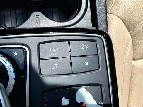 Used 2019 Mercedes-Benz GLS 450 4MATIC image 35
