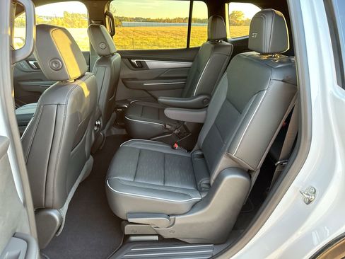 New 2026 Buick Enclave Sport Touring image 23