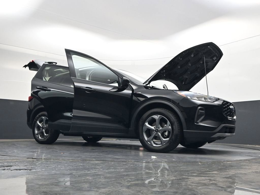 Used 2025 Ford Escape ST-Line FWD image 46