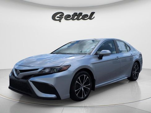 Used 2023 Toyota Camry SE w/ Convenience Package FWD image 1