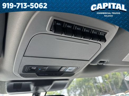New 2025 Ford F450 XLT w/ XLT Value Package image 30