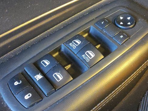 Used 2021 Dodge Durango SXT AWD/4WD image 27