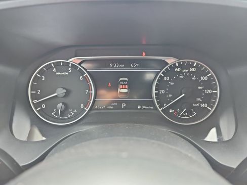 Used 2024 Nissan Rogue S AWD/4WD image 22