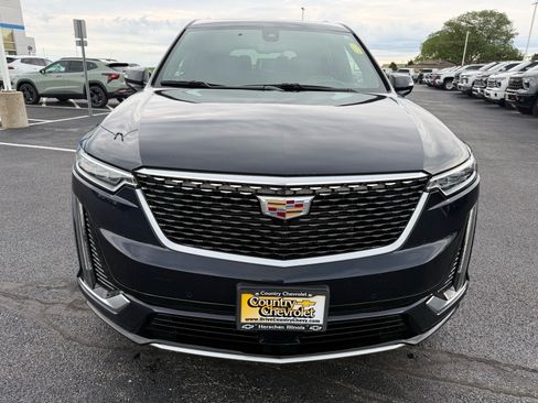 Used 2022 Cadillac XT6 Premium Luxury AWD/4WD image 9