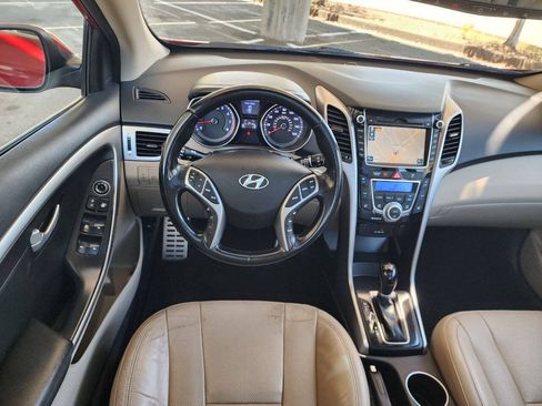 Used 2013 Hyundai Elantra GT w/ Tech Pkg FWD image 11