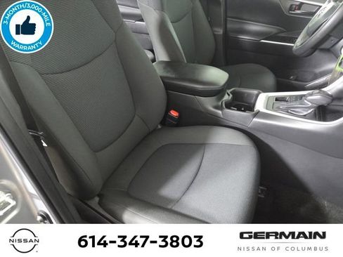 Used 2023 Toyota RAV4 LE AWD/4WD image 28