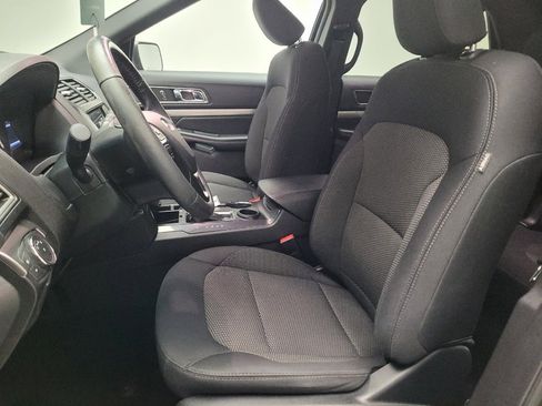 Used 2019 Ford Explorer XLT w/ Equipment Group 201A image 17