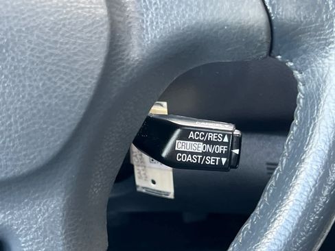Used 2006 Mitsubishi Eclipse GS FWD image 24