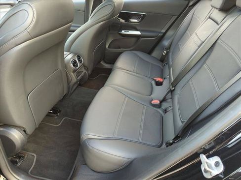 Used 2026 Mercedes-Benz GLC 300 image 19