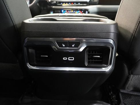Certified 2024 Chevrolet Silverado 1500 High Country w/ High Country Premium Package AWD/4WD image 32