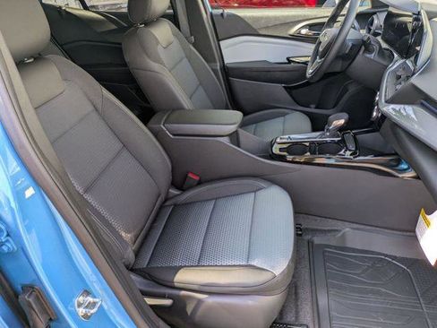 New 2026 Chevrolet Trax LT FWD image 28