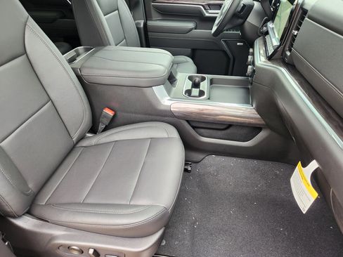 New 2026 Chevrolet Silverado 2500 LTZ w/ Trail Boss Package image 19