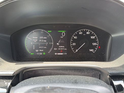 Used 2025 Honda CR-V Sport Touring image 3