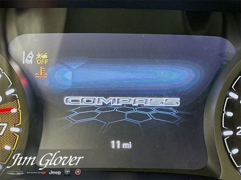 New 2026 Jeep Compass Latitude image 29