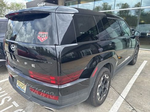 Used 2024 Hyundai Santa Fe SE image 4