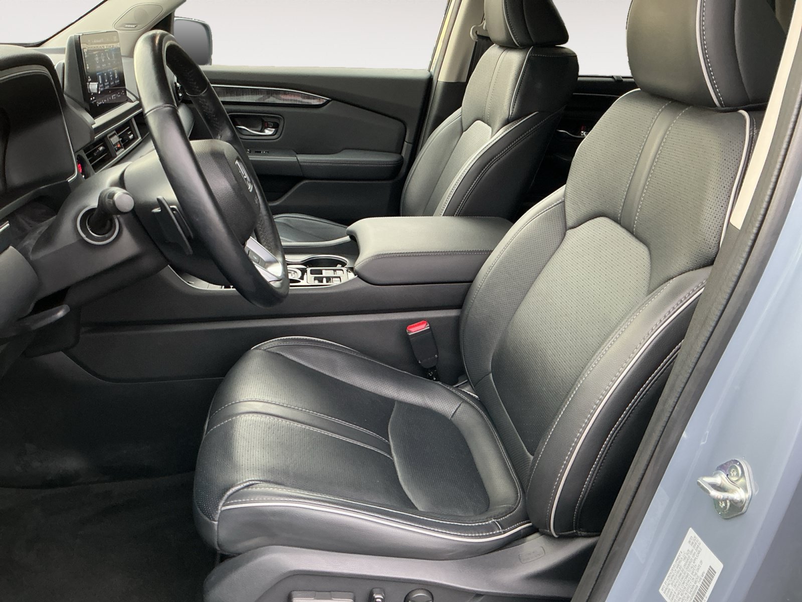 Used 2024 Honda Pilot Elite image 9