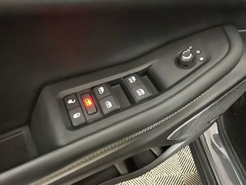 Used 2022 Jeep Grand Cherokee Limited 4xe AWD/4WD image 11
