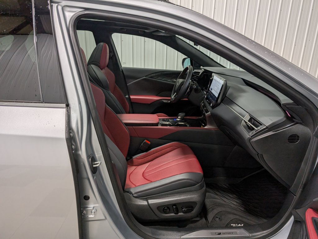 Used 2024 Lexus RX 500h F Sport w/ Convenience Package AWD/4WD image 32
