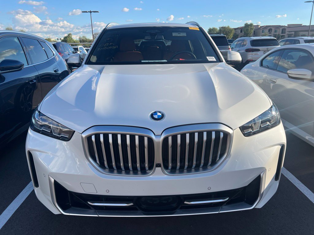 Certified 2024 BMW X5 xDrive40i w/ Premium Package AWD/4WD image 9