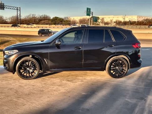 Used 2022 BMW X5 sDrive40i w/ M Sport Package image 4