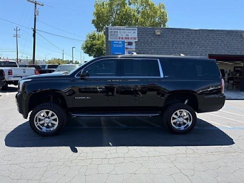 Used 2018 GMC Yukon XL SLT AWD/4WD image 8