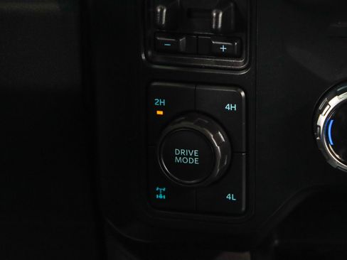 Used 2023 Ford F250 Lariat w/ Tow Technology Package AWD/4WD image 22