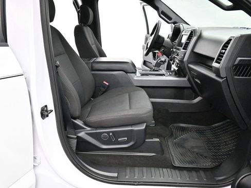 Used 2018 Ford F150 XLT w/ Equipment Group 302A Luxury AWD/4WD image 32