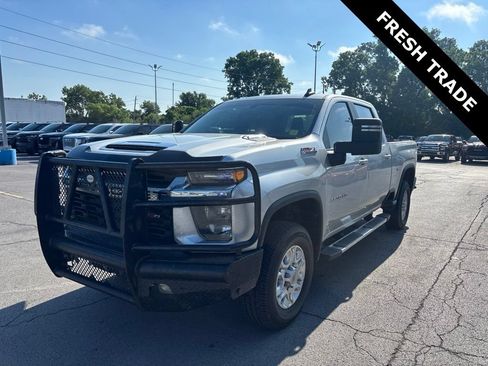 Used 2021 Chevrolet Silverado 3500 LT w/ Convenience Package AWD/4WD image 4
