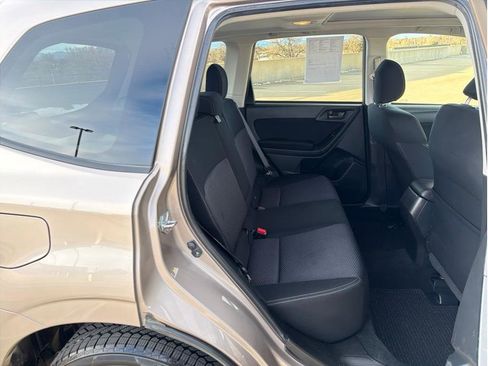 Used 2015 Subaru Forester 2.5i Premium image 13