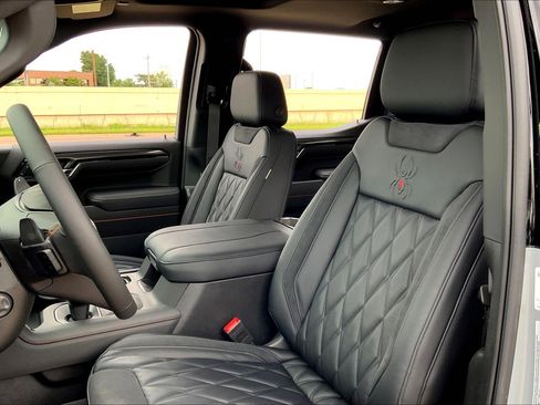 New 2025 GMC Sierra 1500 AT4 w/ AT4 Premium Package image 22