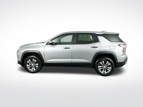 Used 2026 Chevrolet Equinox LT FWD image 5
