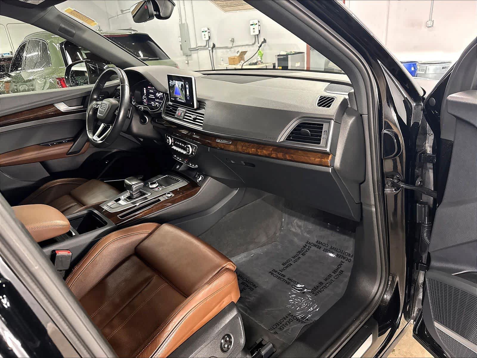 Used 2019 Audi Q5 2.0T Premium Plus w/ Premium Plus Package AWD/4WD image 17